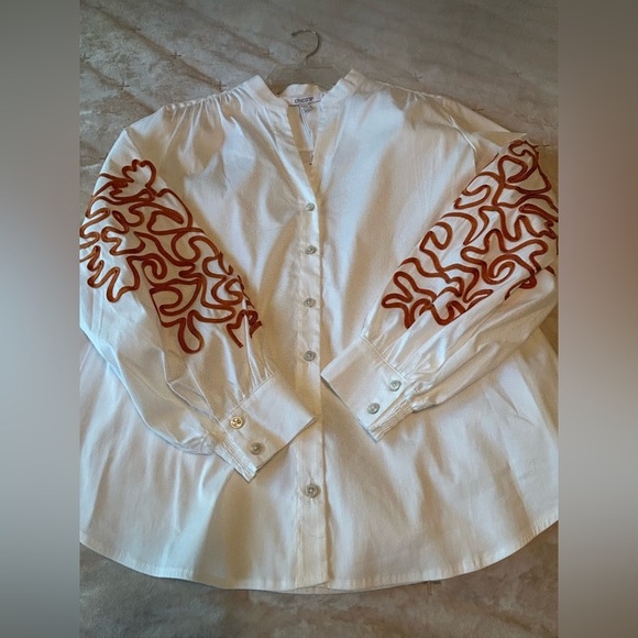 NWT Chico’s Poplin Embroidered Shirt Button Down Women’s L White Accent Sleeves - Picture 9 of 12